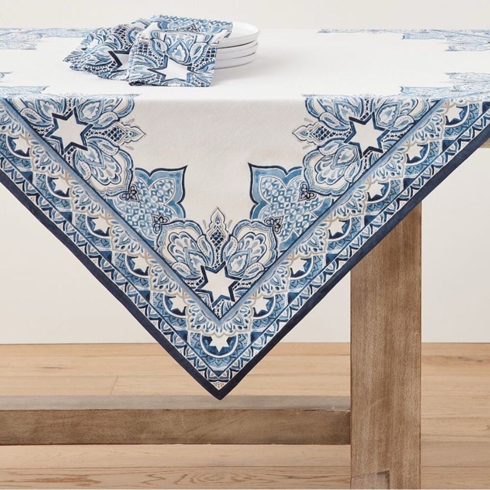 Pottery Barn Hanukkah Medallion Cotton/Linen Table Throw